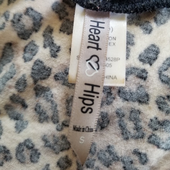 Leopard Print Button Cardigan - Picture 3 of 5